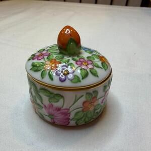 Rare Vintage Herend Hungary Porcelain Flowery and strawberry Trinket Box 6203/C